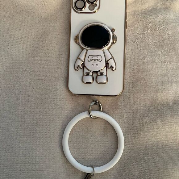 New 13 ProMax Silicone Phone Case w/3D Astronaut Touch Feature + Phone Stand - Picture 2 of 10